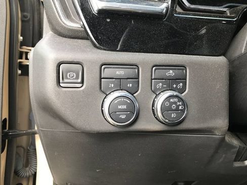 Certified 2022 GMC Sierra 1500 Elevation AWD/4WD image 9