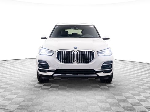 Used 2023 BMW X5 xDrive45e w/ Climate Comfort Package image 9