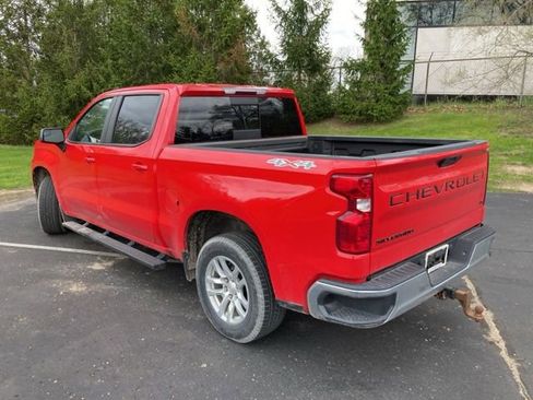 Used 2021 Chevrolet Silverado 1500 LT w/ Convenience Package II AWD/4WD image 4