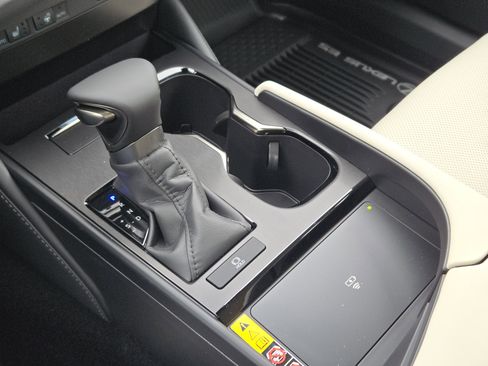 New 2025 Lexus ES 350 w/ Premium Package image 15