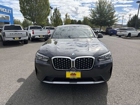 Used 2022 BMW X4 xDrive30i AWD/4WD image 4