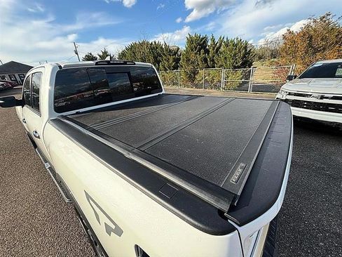 Used 2024 Nissan Titan Platinum Reserve w/ Moonroof Package image 59