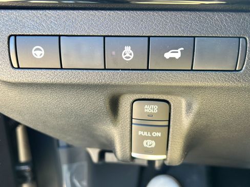 Used 2025 Nissan Murano SL AWD/4WD image 38