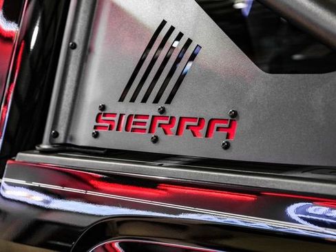 Used 2018 GMC Sierra 1500 SLT w/ All Terrain X Package image 44