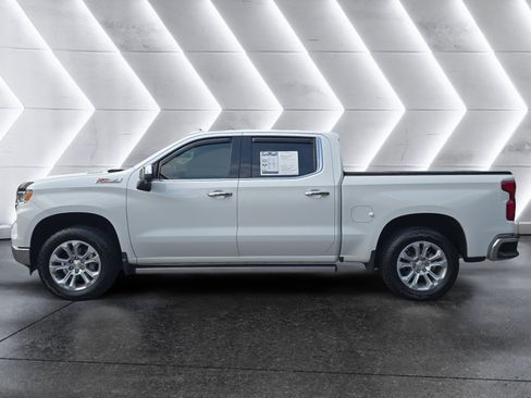 Used 2025 Chevrolet Silverado 1500 LTZ w/ LTZ Premium Package AWD/4WD image 2