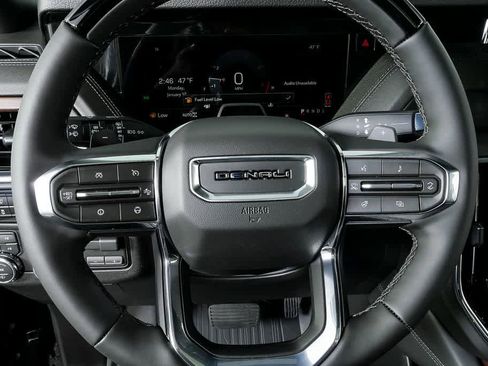 New 2026 GMC Yukon Denali w/ Denali Reserve Package image 9