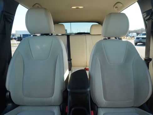 Used 2020 Buick Encore GX Preferred w/ Cold Weather Comfort Package image 34