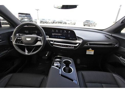 New 2026 Cadillac Lyriq Sport image 9