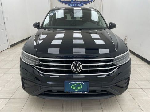 Used 2022 Volkswagen Tiguan SE AWD/4WD image 19