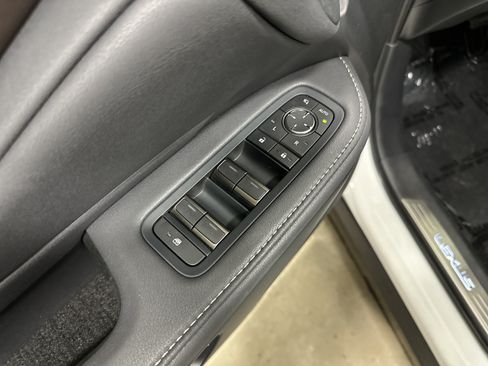 Used 2025 Lexus TX 350 AWD image 17