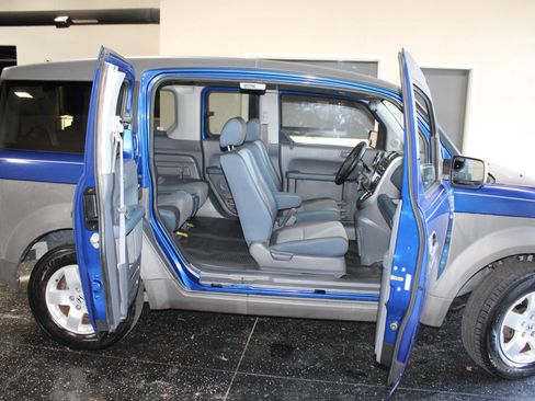 Used 2004 Honda Element EX image 22
