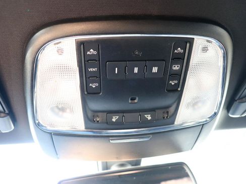 Used 2022 Chrysler 300 S w/ Comfort Group RWD image 49