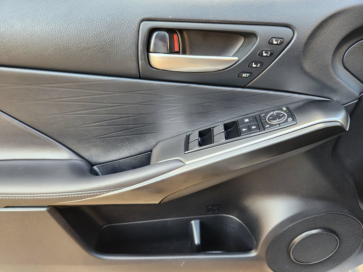 Used 2025 Lexus IS 500 w/ Accessory Package 2 RWD image 45