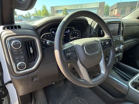 Used 2021 GMC Sierra 1500 Denali w/ Driver Alert Package II AWD/4WD image 10