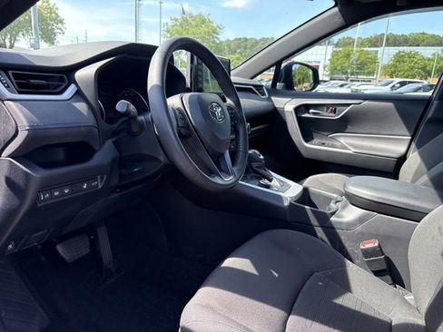 Used 2022 Toyota RAV4 SE w/ Convenience Package AWD/4WD image 8
