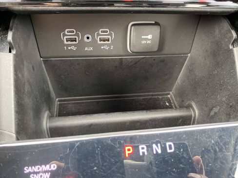 Certified 2023 Jeep Grand Cherokee Limited w/ Black Appearance Package AWD/4WD image 30