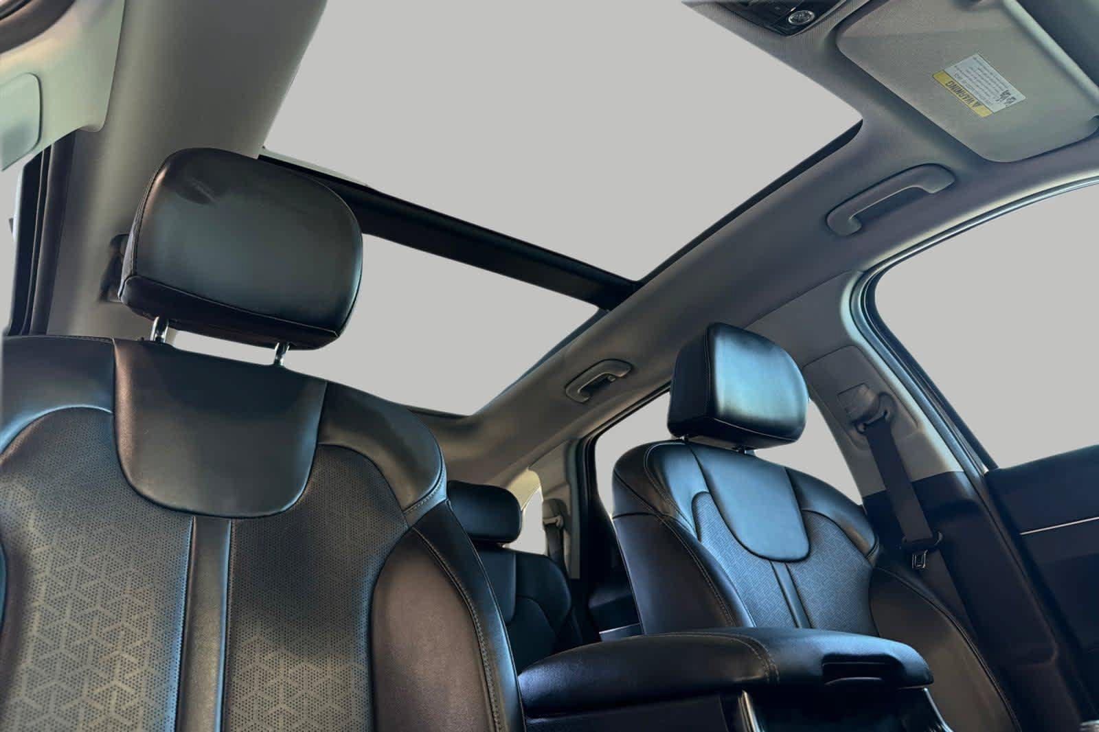 Used 2022 Kia Sorento EX w/ Panoramic Sunroof Package AWD/4WD image 20