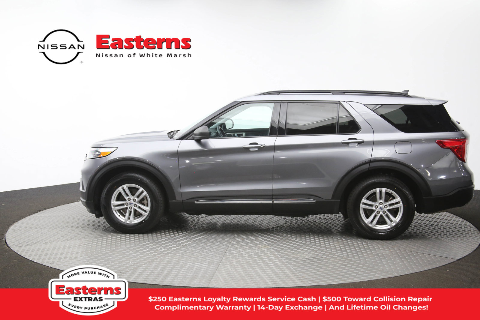 Used 2023 Ford Explorer XLT w/ Equipment Group 202A RWD image 60