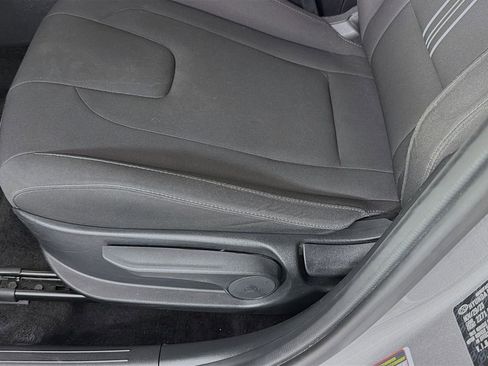 Used 2024 Hyundai Elantra SEL FWD image 22