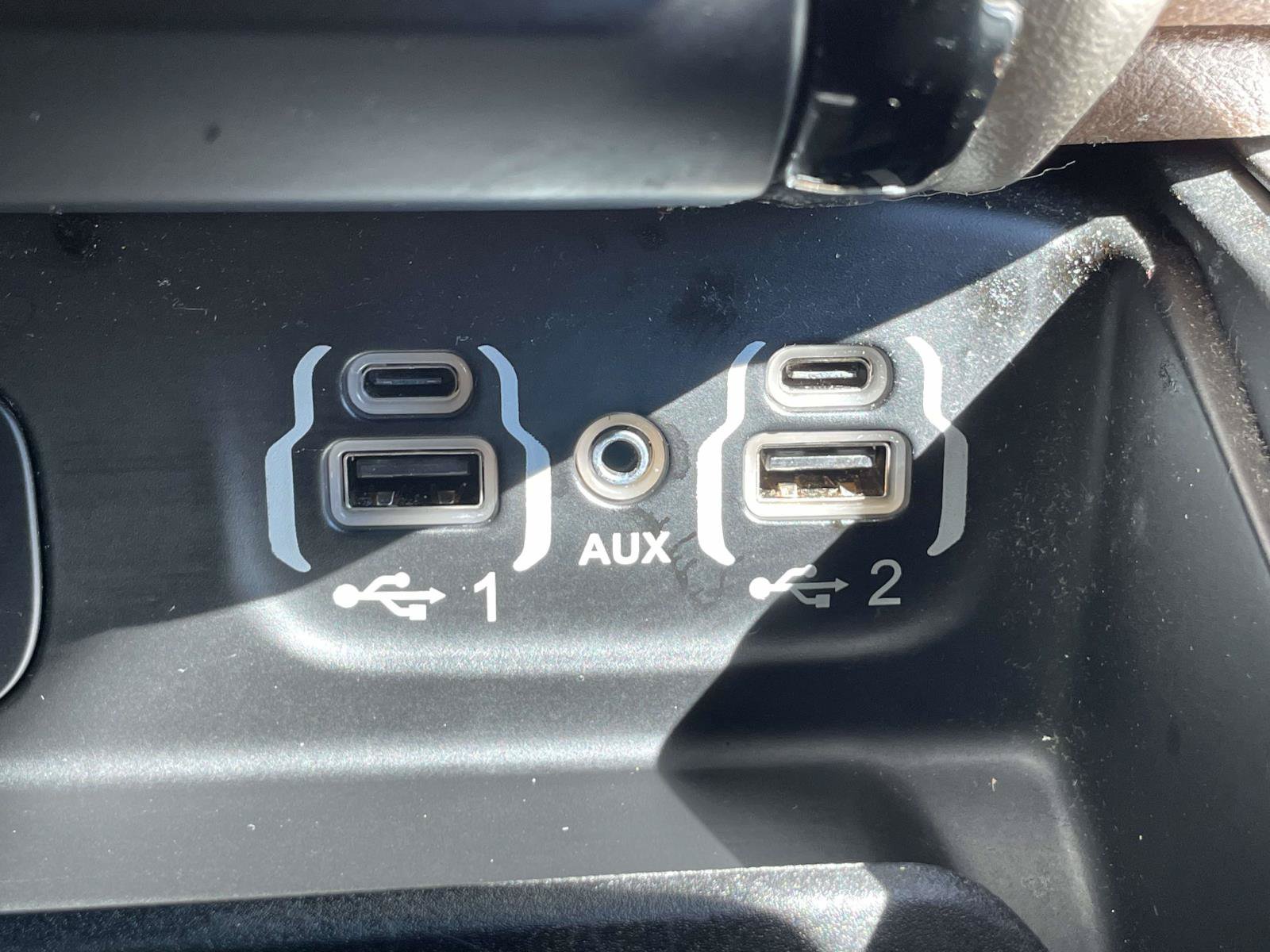Used 2019 RAM 1500 Laramie AWD/4WD image 31