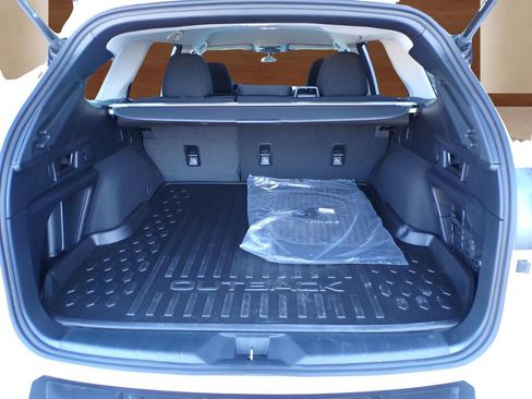 Certified 2025 Subaru Outback Premium image 12