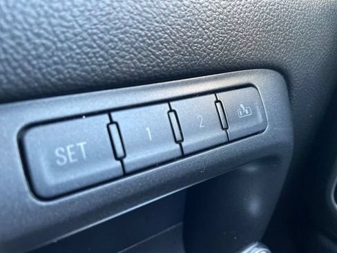 Used 2016 Chevrolet Silverado 1500 LTZ Z71 w/ LTZ Plus Package AWD/4WD image 13