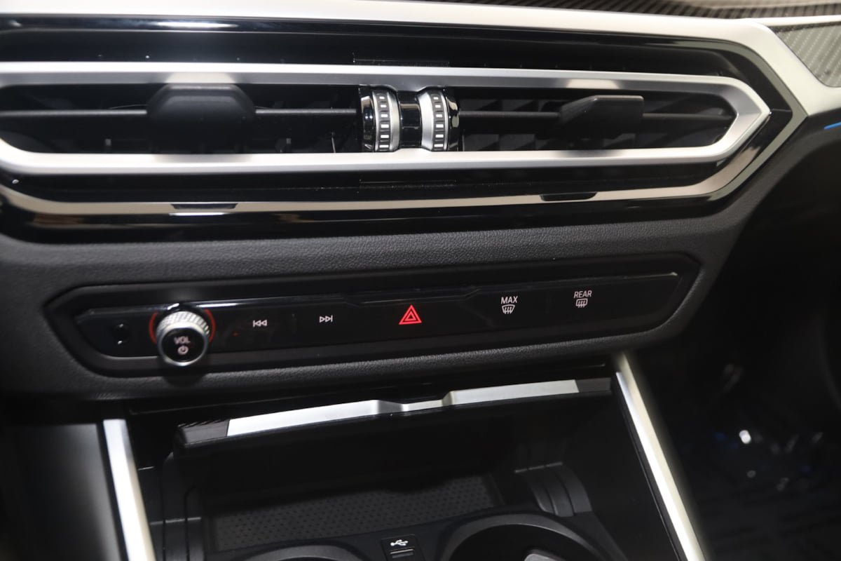 Used 2024 BMW M2 w/ Lighting Package RWD image 40