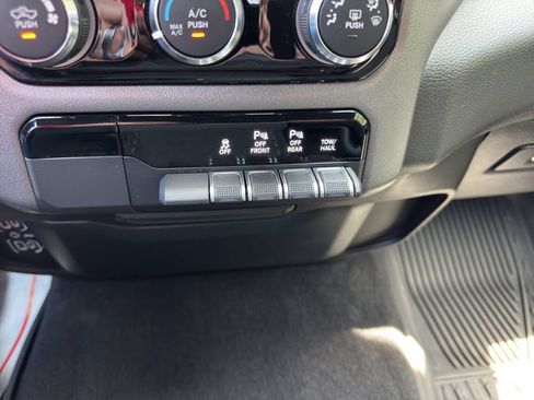 Used 2025 RAM 1500 Big Horn RWD image 28