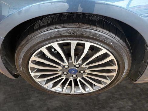 Used 2018 Ford Fusion Titanium AWD/4WD image 37