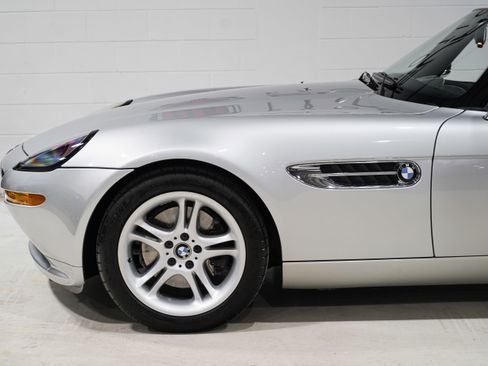Used 2000 BMW Z8 RWD image 32