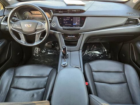 Used 2023 Cadillac XT5 Premium Luxury image 9