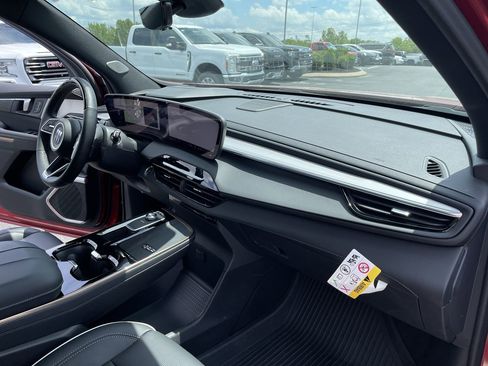 Certified 2025 Buick Enclave Avenir w/ Super Cruise Package image 30