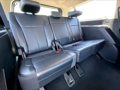 Used 2024 Ford Expedition Max XLT AWD/4WD image 27