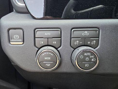 New 2026 Chevrolet Silverado 1500 RST w/ RST Select Package AWD/4WD image 17