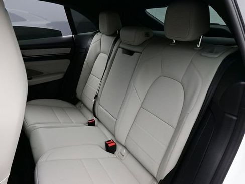 New 2026 Porsche Macan Turbo Electric AWD/4WD image 14