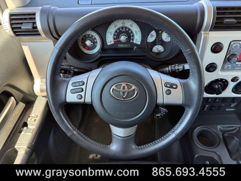 Used 2014 Toyota FJ Cruiser 4WD w/ Upgrade Package image 27