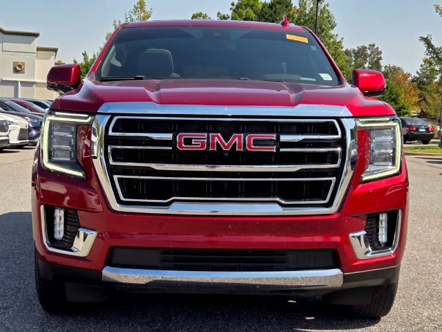 Used 2024 GMC Yukon SLT w/ SLT Premium Package RWD image 8