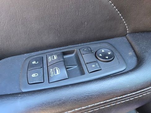 Used 2021 Dodge Challenger R/T Scat Pack w/ Plus Package image 32