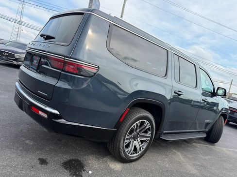 Used 2024 Jeep Wagoneer L Series II w/ Flexible Seating Group RWD image 63