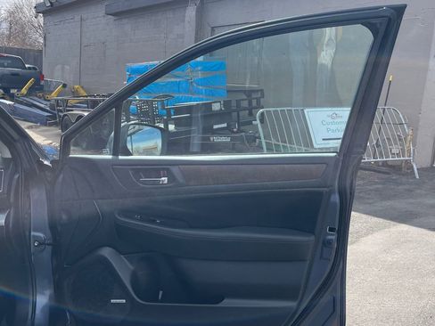 Used 2015 Subaru Outback 3.6R Limited w/ Popular Package #4 image 11