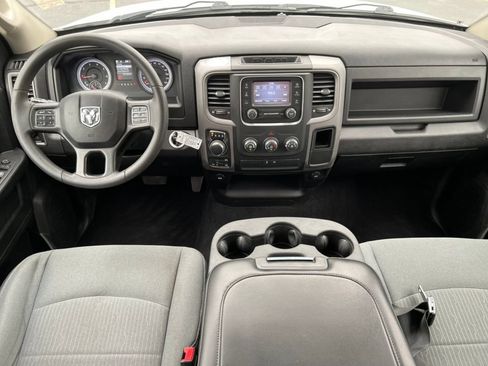 Used 2021 RAM 1500 Tradesman w/ Chrome Appearance Package AWD/4WD image 3