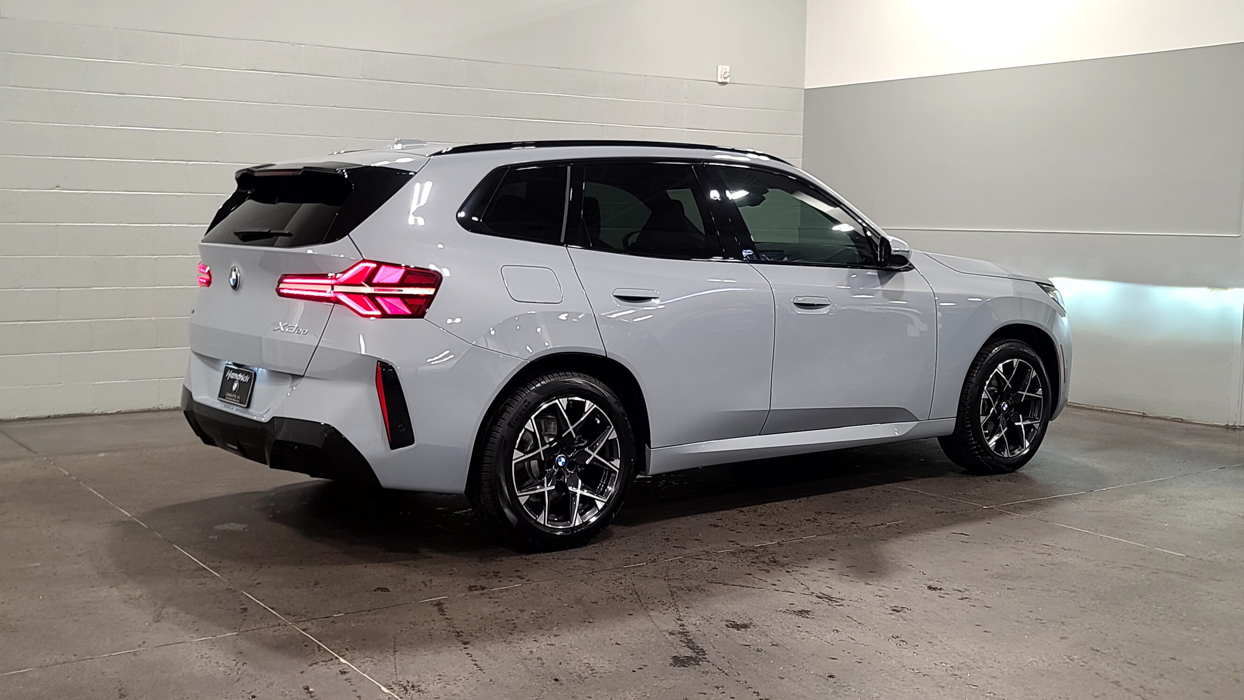Used 2026 BMW X3 xDrive30i w/ M Sport Package AWD/4WD image 8