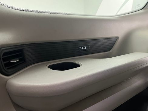 Used 2024 Jeep Wagoneer Series II w/ Flexible Seating Group image 32