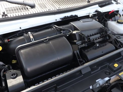 Used 2024 Ford E-450 and Econoline 450 Super Duty w/ Power Windows & Locks Group RWD image 15