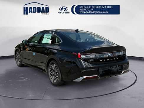 New 2026 Hyundai Sonata SEL FWD image 3