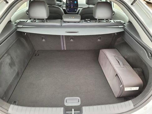 Used 2020 Hyundai Ioniq Limited image 14