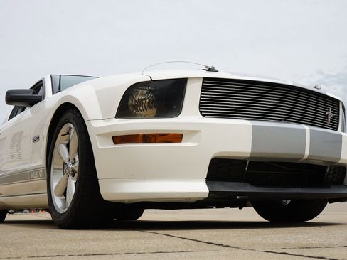 Used 2007 Ford Mustang GT RWD image 22