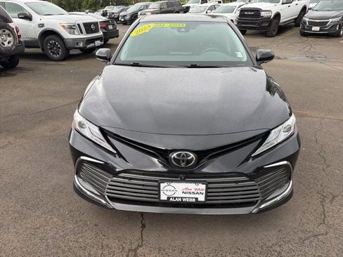 Used 2023 Toyota Camry XLE w/ Navigation Package image 8