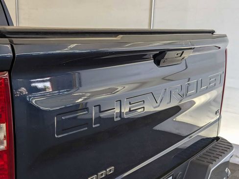 Used 2022 Chevrolet Silverado 1500 LT w/ Safety Package image 13