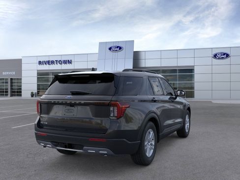 New 2026 Ford Explorer Active w/ Active Comfort Package RWD image 32